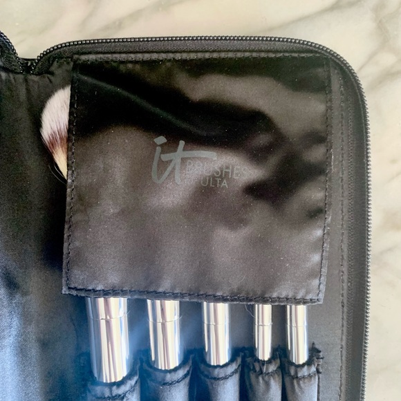 *SOLD* Your Beautiful Basics Airbrush 101 Brush Set - Picture 6 of 9